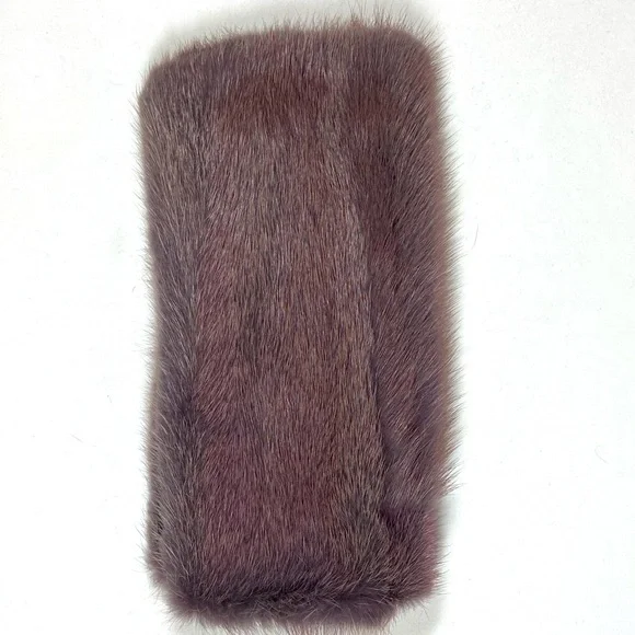 Fur Wallet / Phone Holder - Purple Mink - Picture 3 of 3